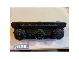 Gebruikte Chaufage Bedieningspaneel Volkswagen Passat Variant (3G5) 1.4 TSI 16V Prijs € 90,00 Margeregeling aangeboden door Auto Bek