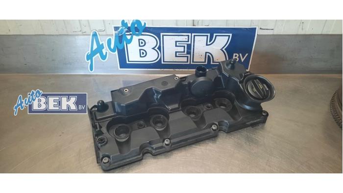 Gebruikte Kleppendeksel Volkswagen Golf VII (AUA) 1.6 TDI BMT 16V Prijs € 38,00 Margeregeling aangeboden door Auto Bek