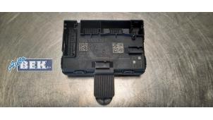 Gebruikte Module Centrale Deurvergrendeling Volkswagen Crafter (SY) 2.0 TDI Prijs € 29,00 Margeregeling aangeboden door Auto Bek