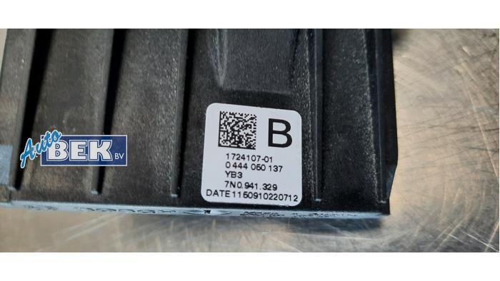 Adblue Computer van een Volkswagen Transporter T6 2.0 TDI DRF 2017