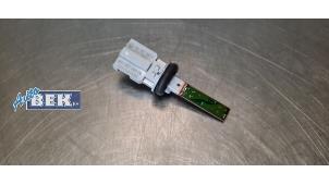 Gebruikte Temperatuurmeter Volkswagen Golf VII (AUA) 1.4 GTE 16V Prijs € 9,95 Margeregeling aangeboden door Auto Bek