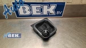 Nieuwe Versnellingspookhoes Volkswagen Golf VI (5K1) 1.4 16V Prijs € 48,34 Inclusief btw aangeboden door Auto Bek