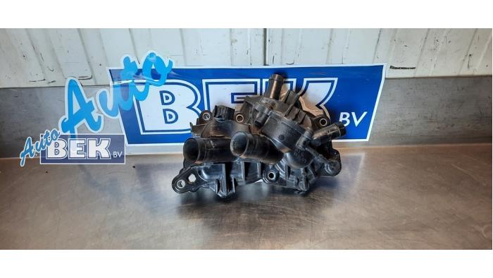 Gebruikte Waterpomp Volkswagen Polo V (6R) 1.0 12V BlueMotion Technology Prijs € 39,95 Margeregeling aangeboden door Auto Bek