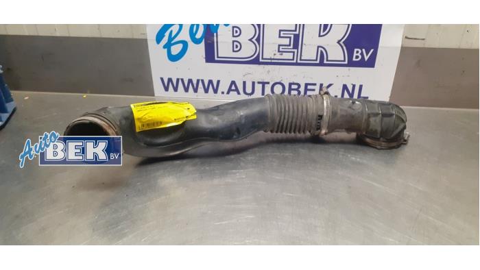 Gebruikte Intercooler Buis Landrover Range Rover Evoque (LVJ/LVS) 2.2 SD4 16V 5-drs. Prijs € 24,00 Margeregeling aangeboden door Auto Bek