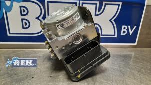 Gebruikte ABS Pomp Dacia Sandero III 1.0 TCe 90 12V Prijs € 150,00 Margeregeling aangeboden door Auto Bek