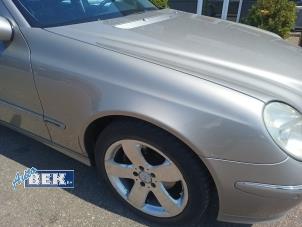 Gebruikte Scherm rechts-voor Mercedes E (W211) 2.7 E-270 CDI 20V Prijs € 100,00 Margeregeling aangeboden door Auto Bek