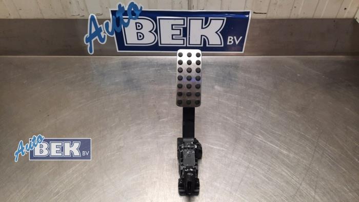 Gebruikte Gaspedaal module Mercedes A (177.0) 1.3 A-160 Turbo 16V Prijs € 42,50 Margeregeling aangeboden door Auto Bek