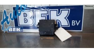 Gebruikte Module PDC Jaguar XE 2.0 250 Turbo 16V Prijs € 70,00 Margeregeling aangeboden door Auto Bek