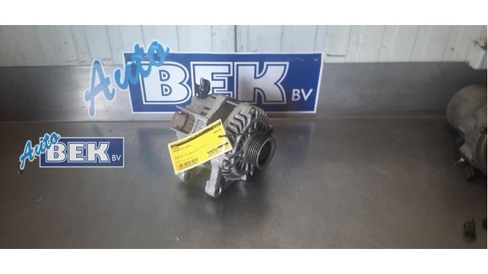 Gebruikte Alternator Jaguar XE 2.0 250 Turbo 16V Prijs € 150,00 Margeregeling aangeboden door Auto Bek