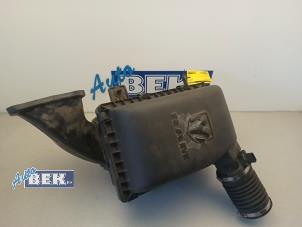 Gebruikte Luchtfilterhuis Dodge 1500 Crew Cab (DS) 3.0 V6 Diesel 4x4 Prijs € 99,00 Margeregeling aangeboden door Auto Bek