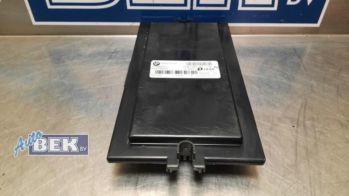 Gebruikte Computer Diversen BMW 3 serie (E90) 325i 24V Prijs € 100,00 Margeregeling aangeboden door Auto Bek
