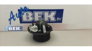 Gebruikte Chaufage Ventilatiemotor BMW X1 (E84) xDrive 23d 2.0 16V Prijs € 53,00 Margeregeling aangeboden door Auto Bek