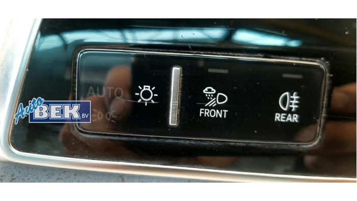Computer Verlichting van een Audi Q8 (4MN) 3.0 V6 24V 50 TDI Mild Hybrid Quattro 2018