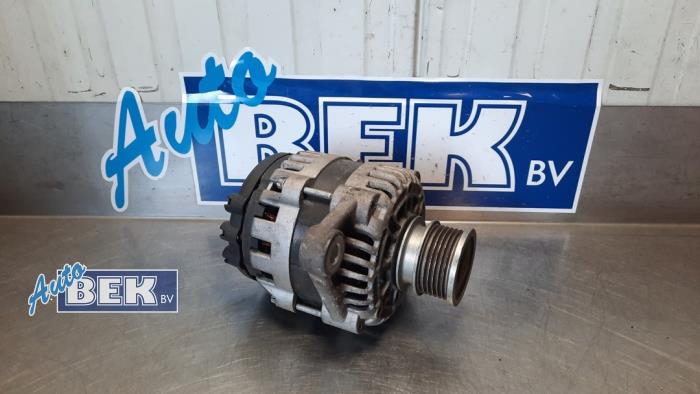 Gebruikte Dynamo Opel Insignia Sports Tourer 2.0 CDTI 16V 130 ecoFLEX Prijs € 30,00 Margeregeling aangeboden door Auto Bek
