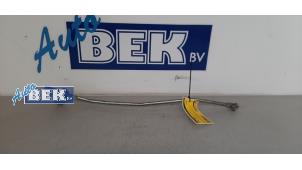 Gebruikte Schakelstang Mercedes C Estate (S204) 2.2 C-200 CDI 16V BlueEFFICIENCY Prijs € 20,00 Margeregeling aangeboden door Auto Bek