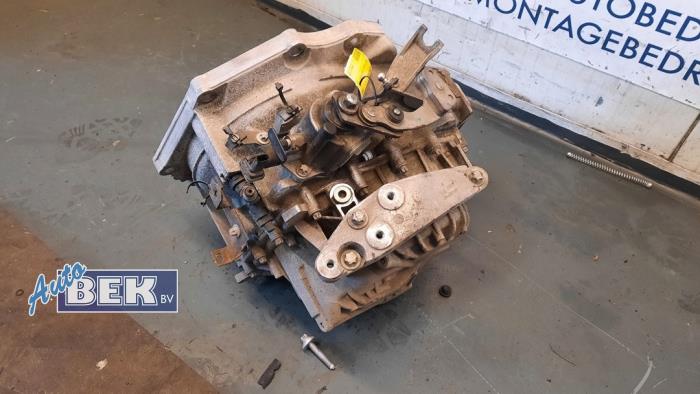 Gebruikte Versnellingsbak Opel Meriva (B) 1.6 CDTI 16V Prijs € 375,00 Margeregeling aangeboden door Auto Bek