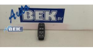 Gebruikte Raam schakelaar elektrisch Jeep Grand Cherokee (WK/WK2) 3.0 CRD V6 24V Prijs € 69,95 Margeregeling aangeboden door Auto Bek