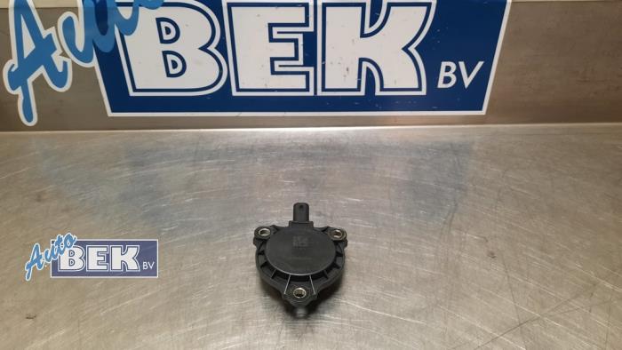 Gebruikte Nokkenas Sensor Mercedes B (W246/W242) 1.6 B-200 BlueEFFICIENCY Turbo 16V Prijs € 25,00 Margeregeling aangeboden door Auto Bek