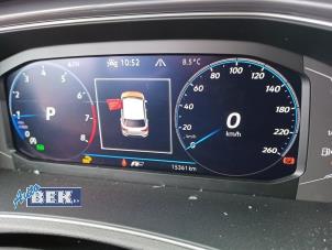 Gebruikte Cockpit Volkswagen T-Roc 1.5 TSI Evo BMT 16V Prijs € 600,00 Margeregeling aangeboden door Auto Bek