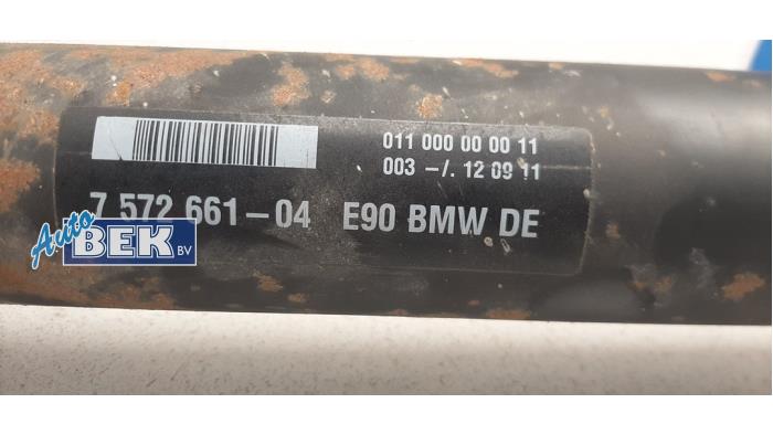 Tussenas van een BMW X1 (E84) xDrive 23d 2.0 16V 2011