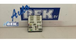 Gebruikte Zekeringkast Renault Grand Scénic III (JZ) 1.5 dCi 110 Prijs € 95,00 Margeregeling aangeboden door Auto Bek