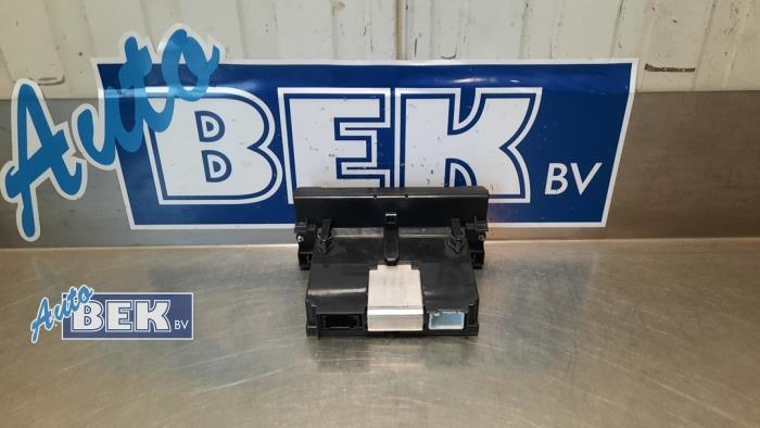 Display Interieur van een Volvo V50 (MW) 2.0 16V 2006