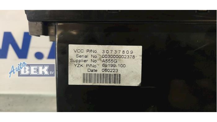 Display Interieur van een Volvo V50 (MW) 2.0 16V 2006