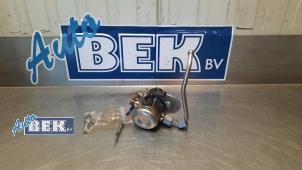 Gebruikte Benzinepomp BMW 4 serie Gran Coupe (F36) 418i 1.5 TwinPower Turbo 12V Prijs € 99,00 Margeregeling aangeboden door Auto Bek