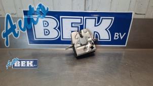 Gebruikte Achterklep Slotmechaniek Mercedes B (W246,242) 1.8 B-180 CDI BlueEFFICIENCY 16V Prijs op aanvraag aangeboden door Auto Bek
