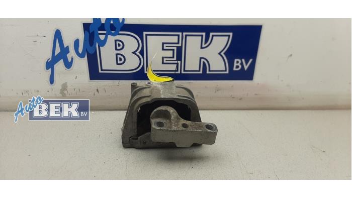 Gebruikte Motorsteun Volkswagen Golf VI (5K1) 2.0 TSI R 16V 4Motion Prijs € 25,00 Margeregeling aangeboden door Auto Bek