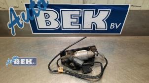 Gebruikte Dieselpomp Volkswagen Golf VII (AUA) 2.0 TDI 16V Prijs € 69,95 Margeregeling aangeboden door Auto Bek