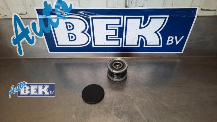 Gebruikte Dynamo poelie Volkswagen Golf VII (AUA) 2.0 GTI 16V Performance Package Prijs € 19,95 Margeregeling aangeboden door Auto Bek