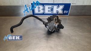 Gebruikte Hogedrukpomp Mercedes CLS (C219) 320 CDI 24V Prijs € 149,95 Margeregeling aangeboden door Auto Bek