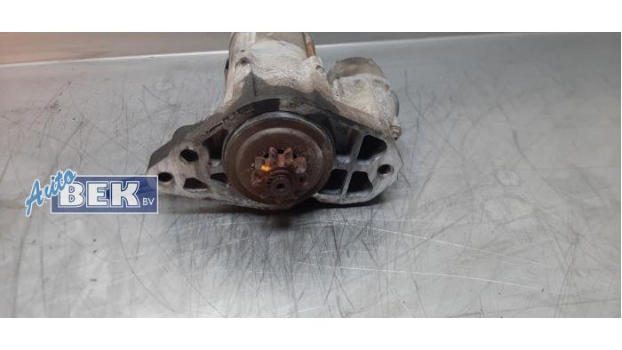 Startmotor van een Land Rover Discovery III (LAA/TAA) 2.7 TD V6 2005