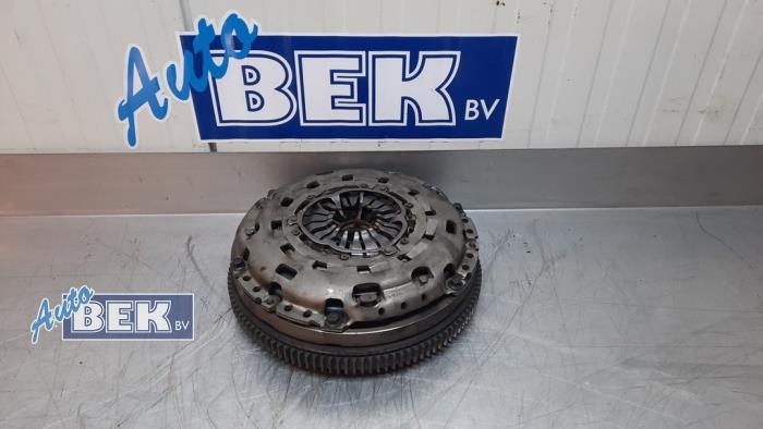 Gebruikte Dubbele massa vliegwiel Ford Transit 2.2 TDCi 16V Prijs € 95,00 Margeregeling aangeboden door Auto Bek
