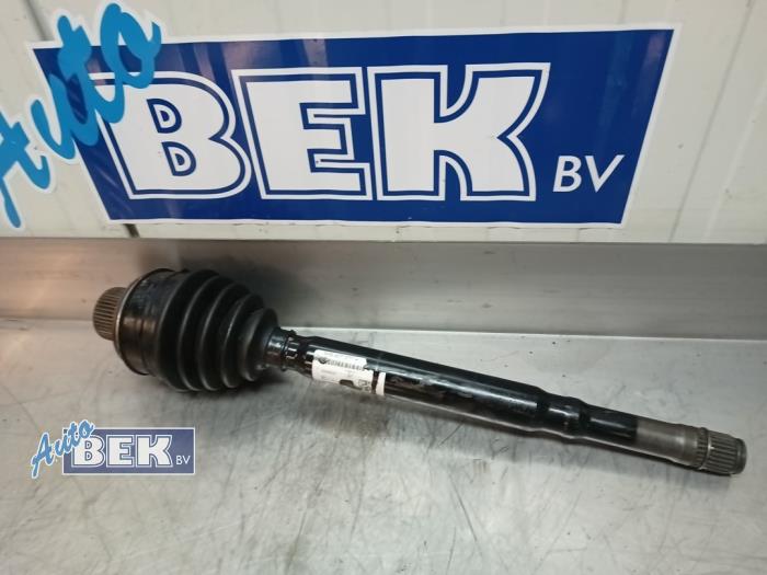 Gebruikte Steekas links-voor Porsche Macan (95B) 2.0 16V Turbo Prijs € 100,00 Margeregeling aangeboden door Auto Bek