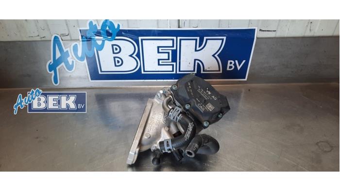Gebruikte Gasklephuis Volkswagen Golf VII (AUA) 1.6 TDI 16V Prijs € 40,00 Margeregeling aangeboden door Auto Bek