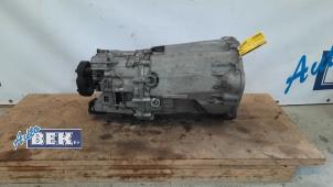 Gebruikte Versnellingsbak Volkswagen Crafter 2.0 TDI Prijs € 475,00 Margeregeling aangeboden door Auto Bek