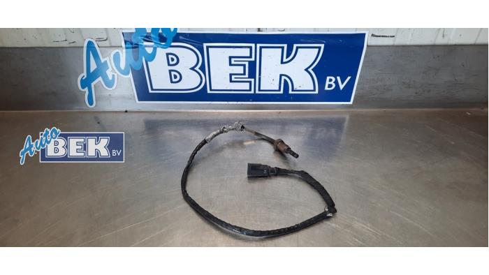 Gebruikte Uitlaat temperatuursensor Volkswagen Golf VII (AUA) 2.0 TDI 16V Prijs € 40,00 Margeregeling aangeboden door Auto Bek