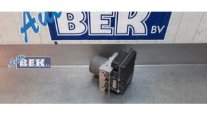 Gebruikte ABS Pomp BMW 6 serie (E64) 645 Ci 4.4 V8 32V Prijs € 250,00 Margeregeling aangeboden door Auto Bek