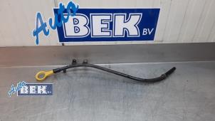 Gebruikte Olie Peilstok Volkswagen Golf VII (AUA) 2.0 GTI 16V Performance Package Prijs € 15,00 Margeregeling aangeboden door Auto Bek