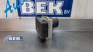 Gebruikte ABS Pomp Mercedes C Combi (S203) 2.2 C-220 CDI 16V Prijs € 45,00 Margeregeling aangeboden door Auto Bek
