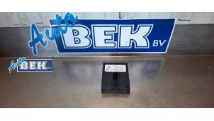 Gebruikte Module keyless vehicle Volkswagen Scirocco (137/13AD) Prijs op aanvraag aangeboden door Auto Bek