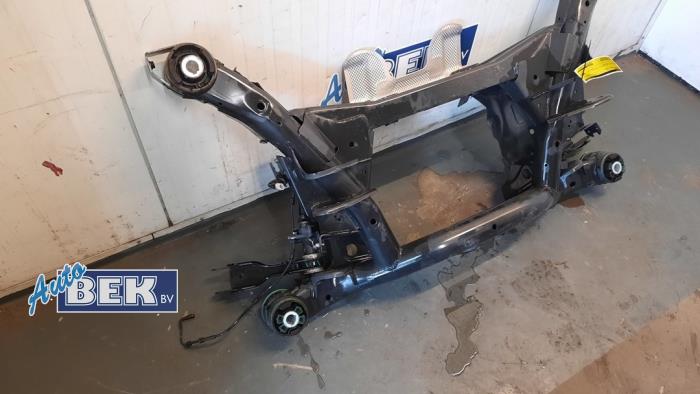 Subframe van een Jaguar E-Pace 2.0 D 150 16V AWD 2021