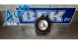 Gebruikte Luidspreker BMW 6 serie (E64) 630 Ci 24V Prijs € 44,99 Margeregeling aangeboden door Auto Bek