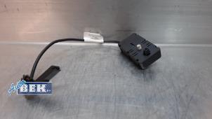 Gebruikte Antenne Tesla Model 3 Long Range AWD 75 kWh Prijs € 40,00 Margeregeling aangeboden door Auto Bek