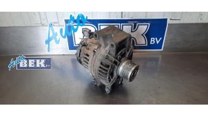 Gebruikte Dynamo Mercedes Sprinter 5t (906.15/906.25) 515 CDI 16V Prijs € 100,00 Margeregeling aangeboden door Auto Bek