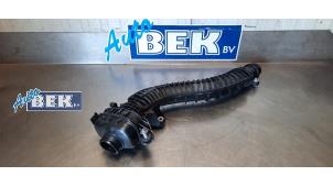 Gebruikte Intercooler Buis Mercedes R (W251) 3.0 320 CDI 24V 4-Matic Prijs € 80,00 Margeregeling aangeboden door Auto Bek
