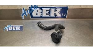 Gebruikte Extra waterpomp Mercedes B (W247) 2.0 B-200d Prijs € 30,00 Margeregeling aangeboden door Auto Bek
