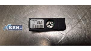 Gebruikte Antenne Versterker Volvo V40 (MV) 2.0 D2 16V Prijs € 15,00 Margeregeling aangeboden door Auto Bek